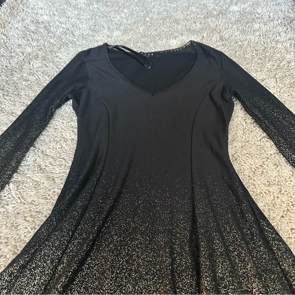 Dress - Picture 3 of 4